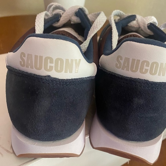 Saucony shoes - Picture 2 of 8